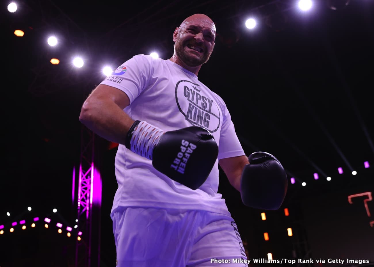 Tyson Fury: A Goliath Facing Usyk with a PhD in Boxing