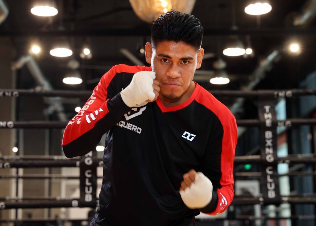 Navarrete Seeks Fourth Title Against Berinchyk in Lightweight Fight on Saturday