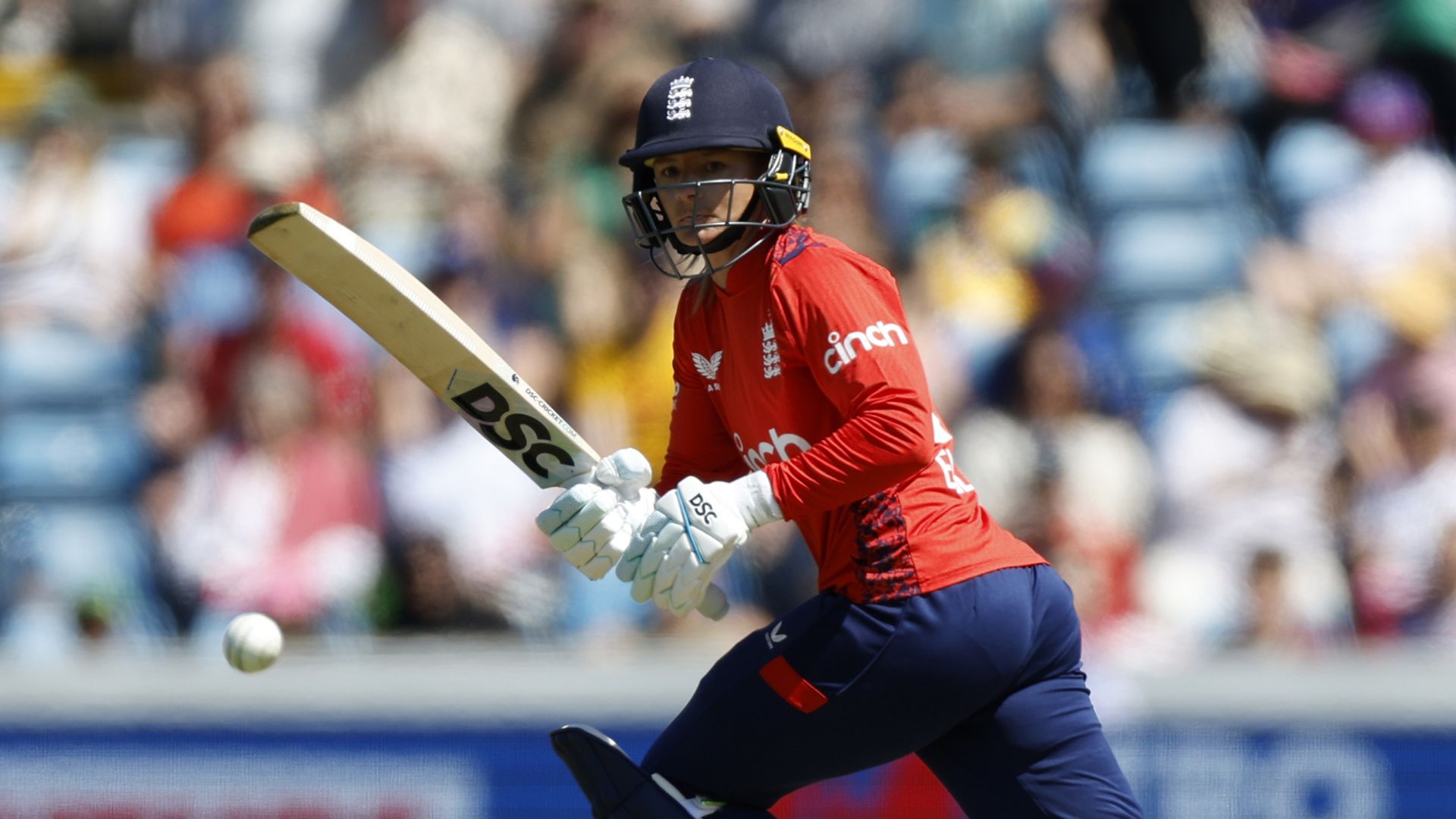 Wyatt leads England to brilliant series whitewash against Pakistan