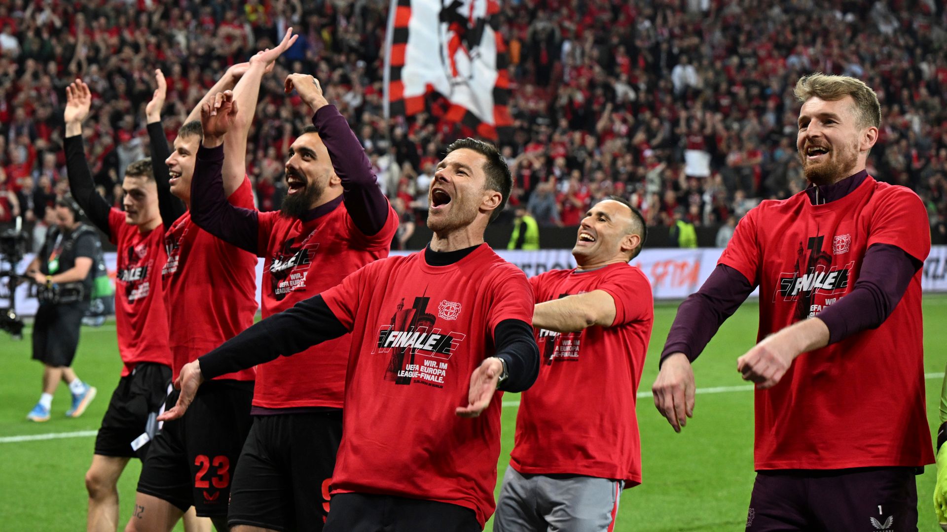 Unbeaten treble?! Leverkusen look to do the unthinkable – watch live on Sky