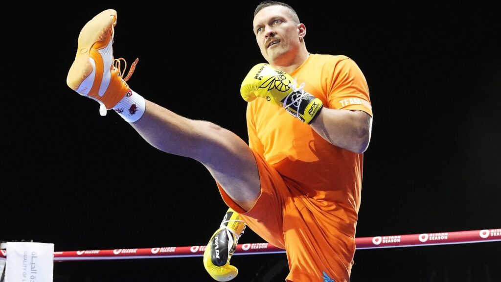 Team Usyk complain about ring canvas ahead of Fury clash