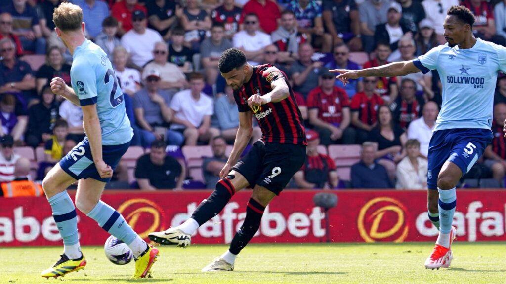 Bournemouth goal ruled out after VAR review LIVE!