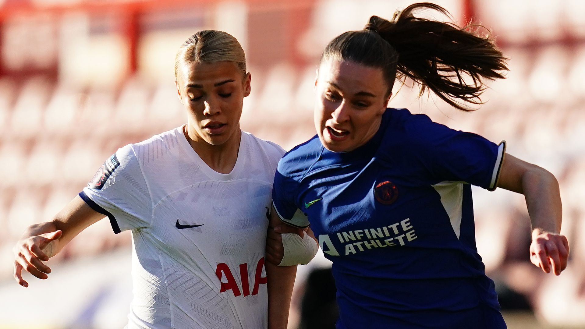 WSL: Chelsea controversially denied penalty at Spurs LIVE!