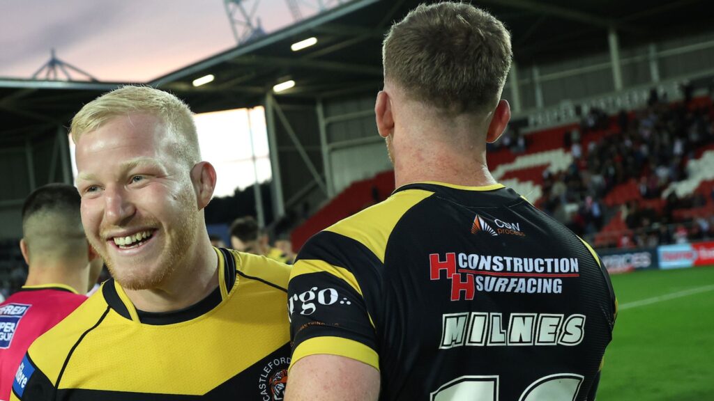 Super League Friday reports: Wolves dominate Giants as Tigers stun Saints