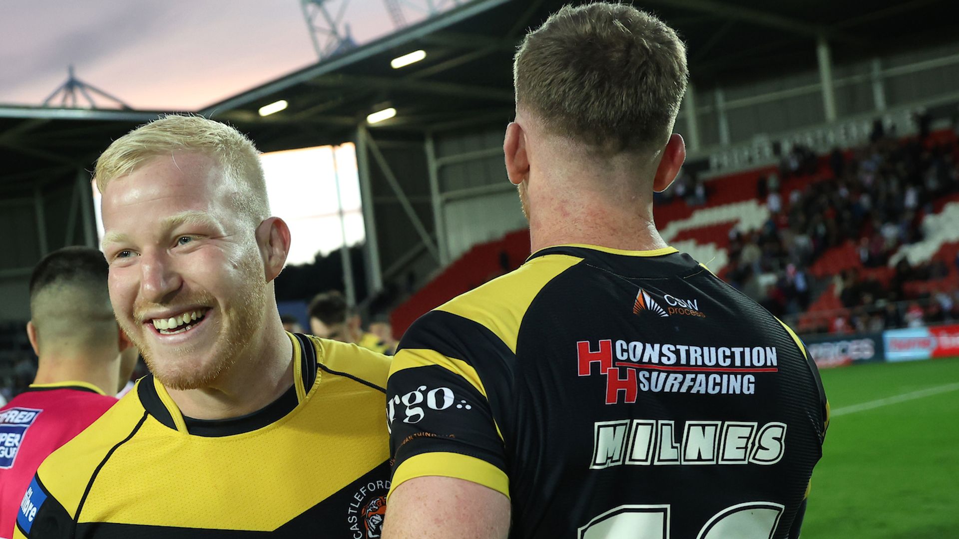 Super League Friday reports: Wolves dominate Giants as Tigers stun Saints