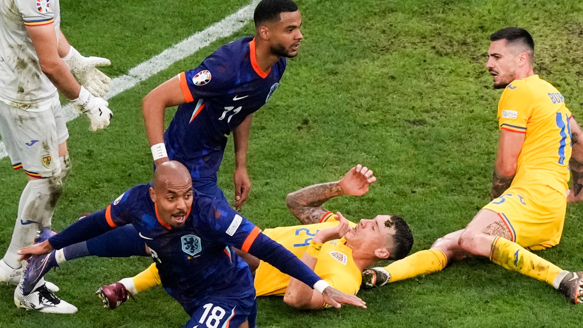 Rate the players from Netherlands’ last-16 win over Romania!