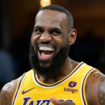 Sources: LeBron signs new £81.5m deal with Lakers to play with his son