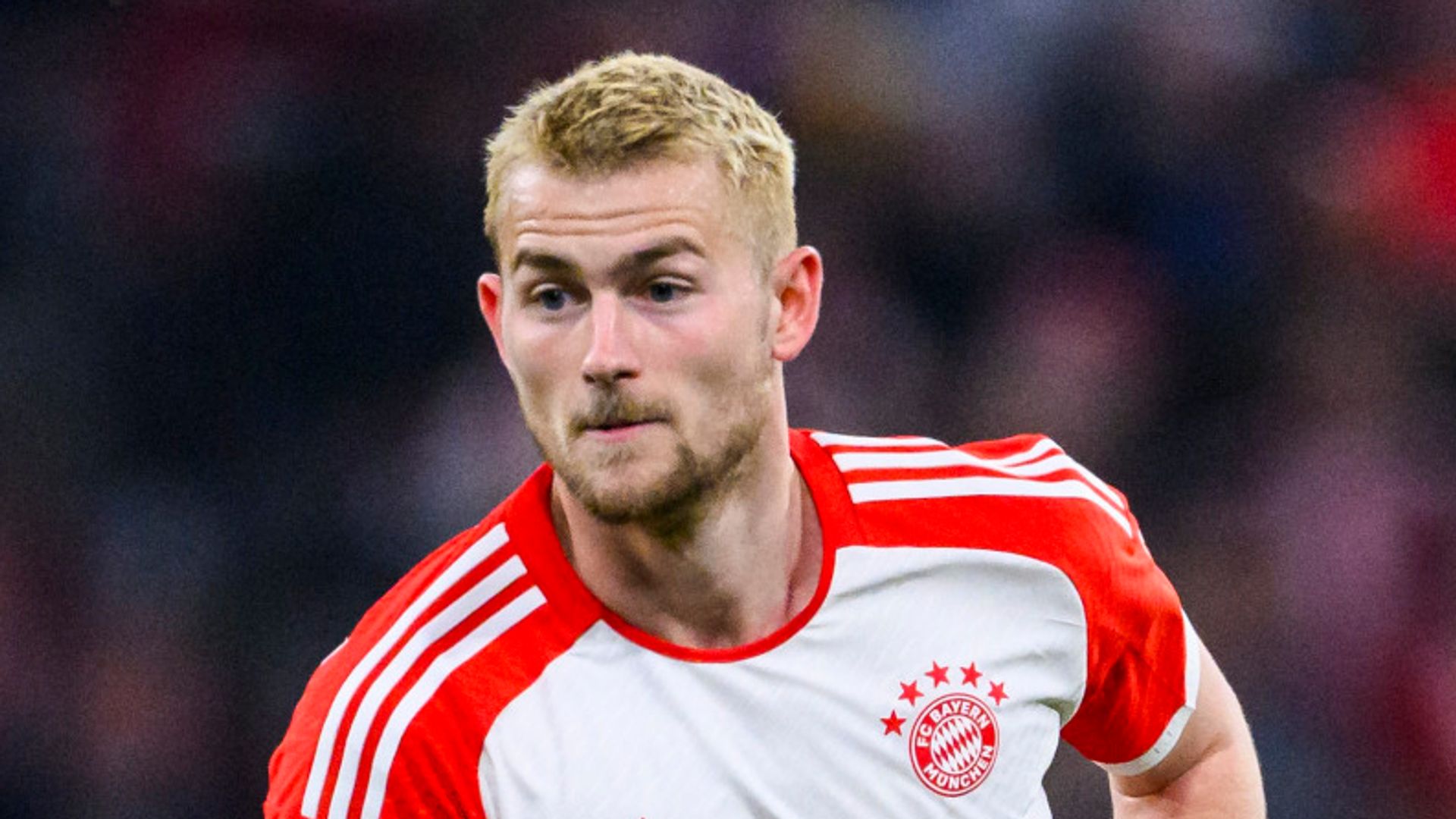 Bayern defender De Ligt keen to join Man Utd