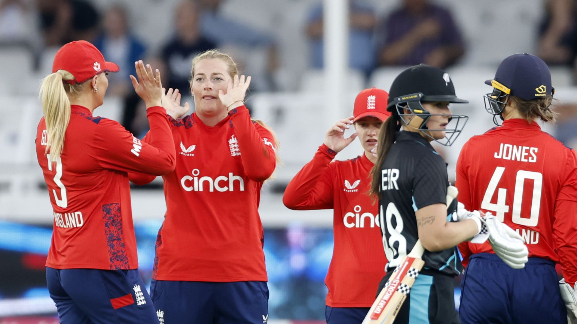 England beat New Zealand after tense battle in third T20I – as it happened