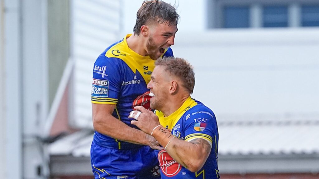 Leeds beaten by Warrington in front of new coach Arthur