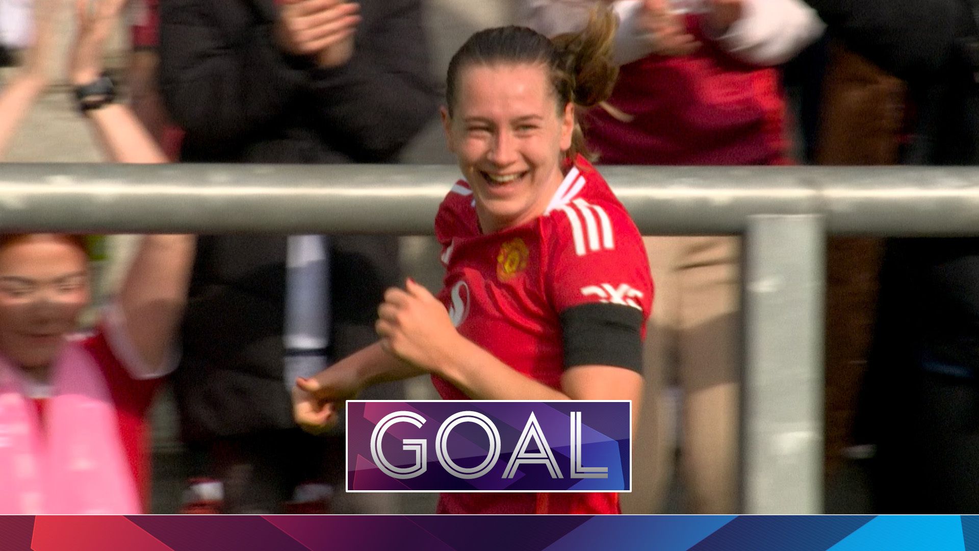 ‘What a finish!’ | Terland nets first goal for Man Utd with super volley!