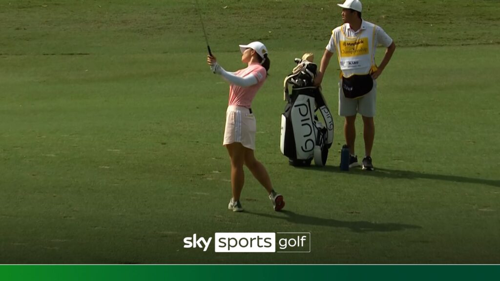 ‘That’s so unfair!’ | Lau SO CLOSE to eagle, but hits flag!