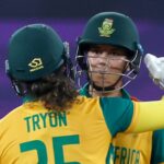 South Africa cruise past Bangladesh to boost final-four hopes