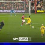 Nketiah millimetres away from wonder goal!