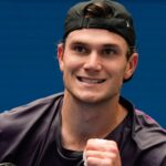 Draper waltzes through to quarter-finals in Vienna