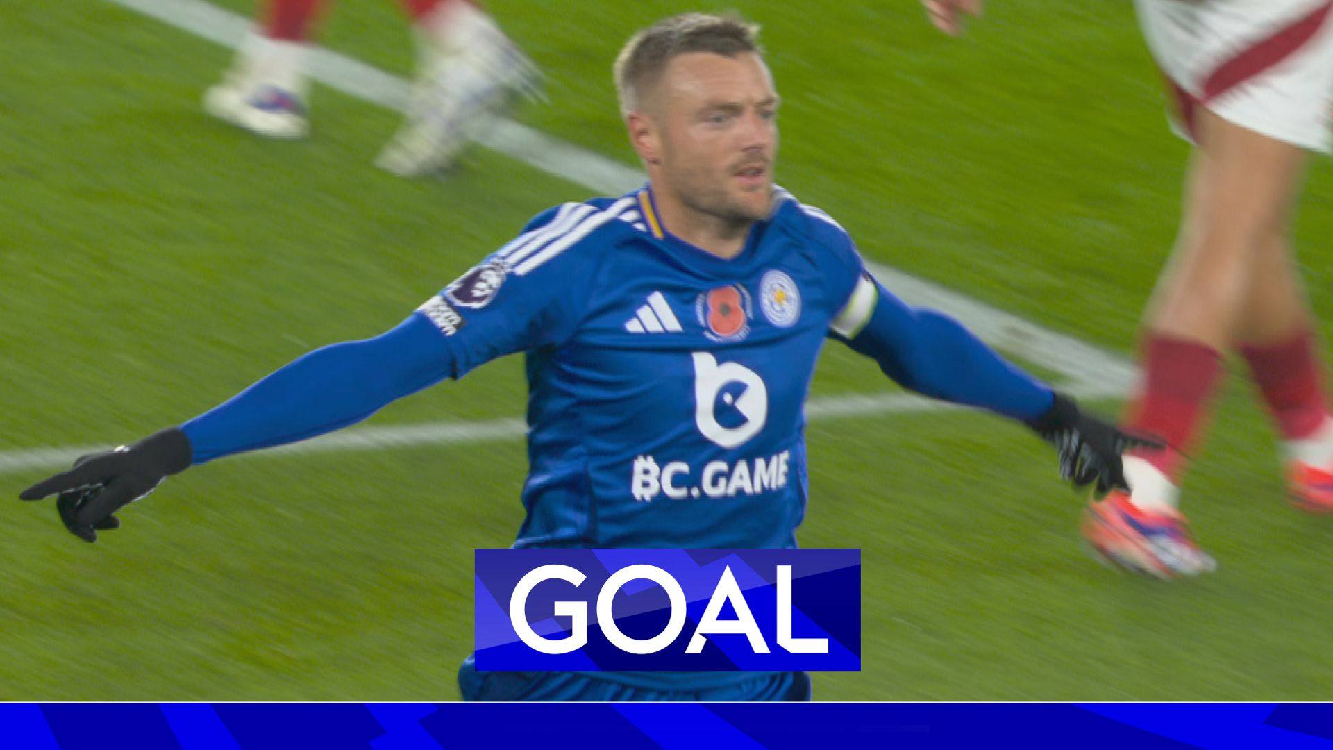 Vardy fires home immediate Leicester equaliser!