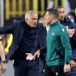 Mourinho sees red as Man Utd claim point at Fenerbahce