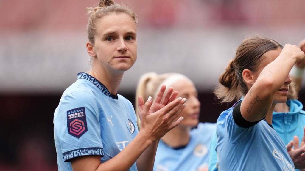 Man City forward Miedema undergoes knee operation