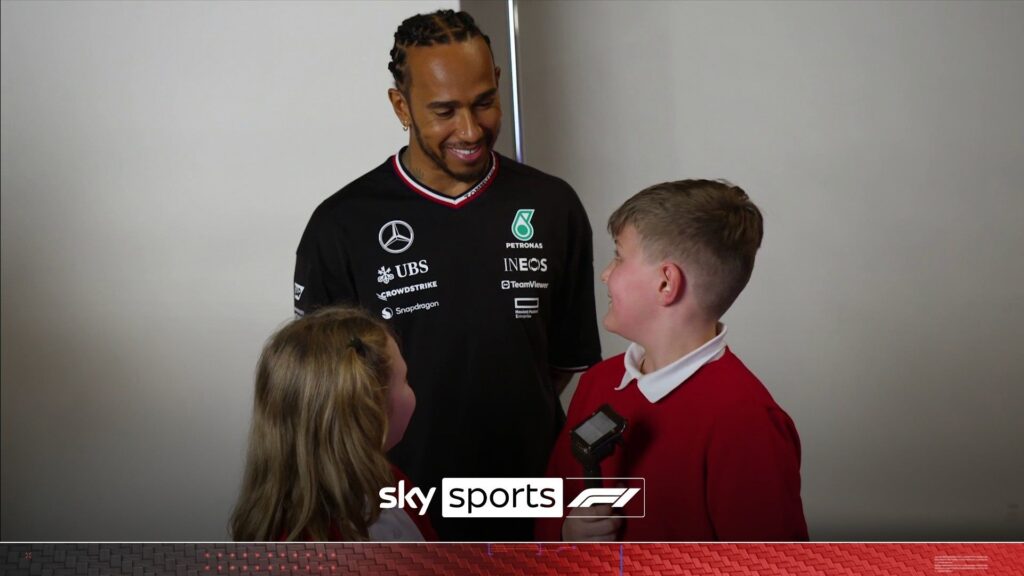 ‘Are you shaking?!’ | The brilliant moment Hamilton surprises young commentators!