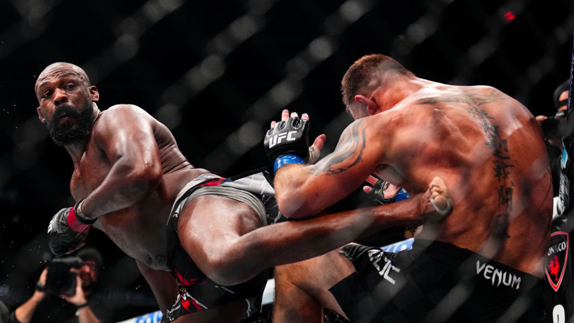 Jones knocks out Miocic to retain UFC heavyweight crown