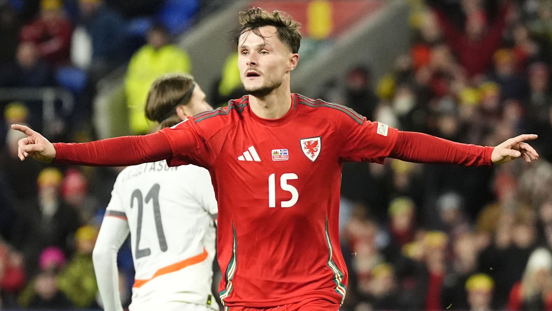 Cullen’s double leads Wales to Nations League promotion with Iceland win