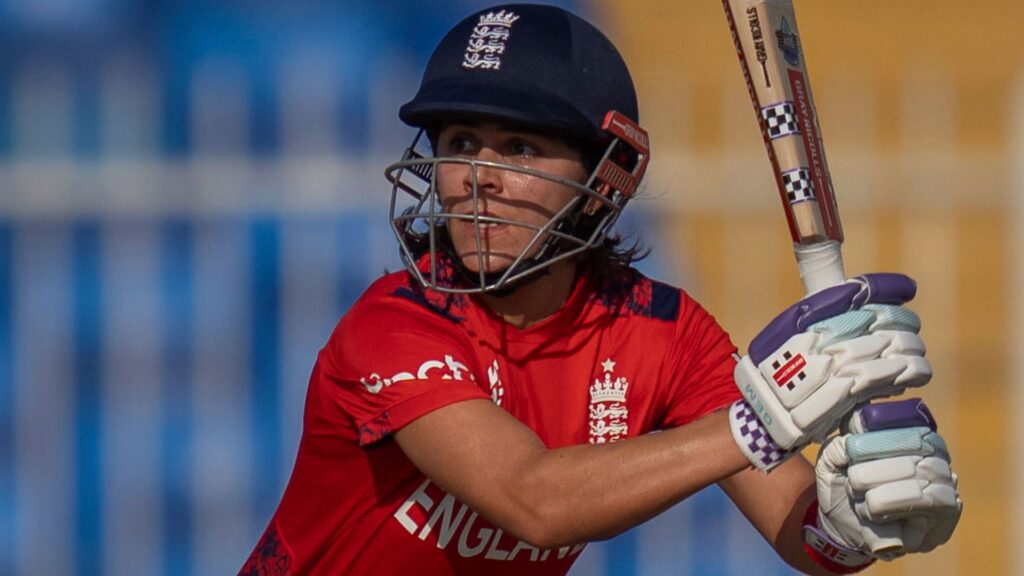 England beat South Africa by four wickets in first T20 – as it happened