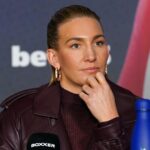 Mayer tips Jonas to beat Price and expects to fight her for undisputed