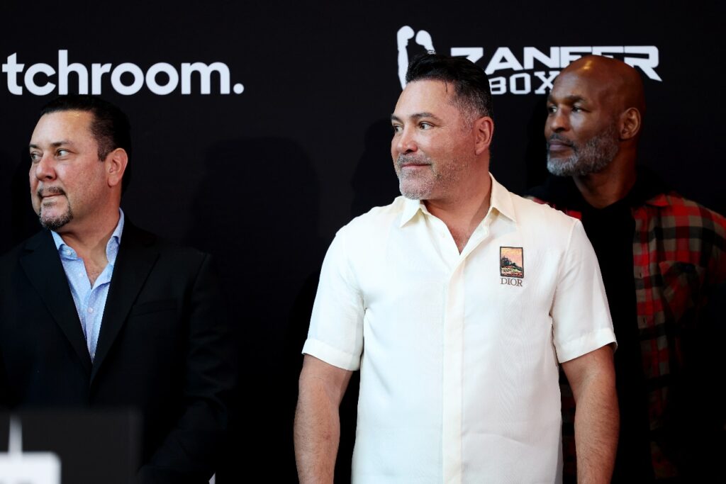 De La Hoya Taunts Ennis with Emoji, Celebrates Ortiz Jr. Avoidance