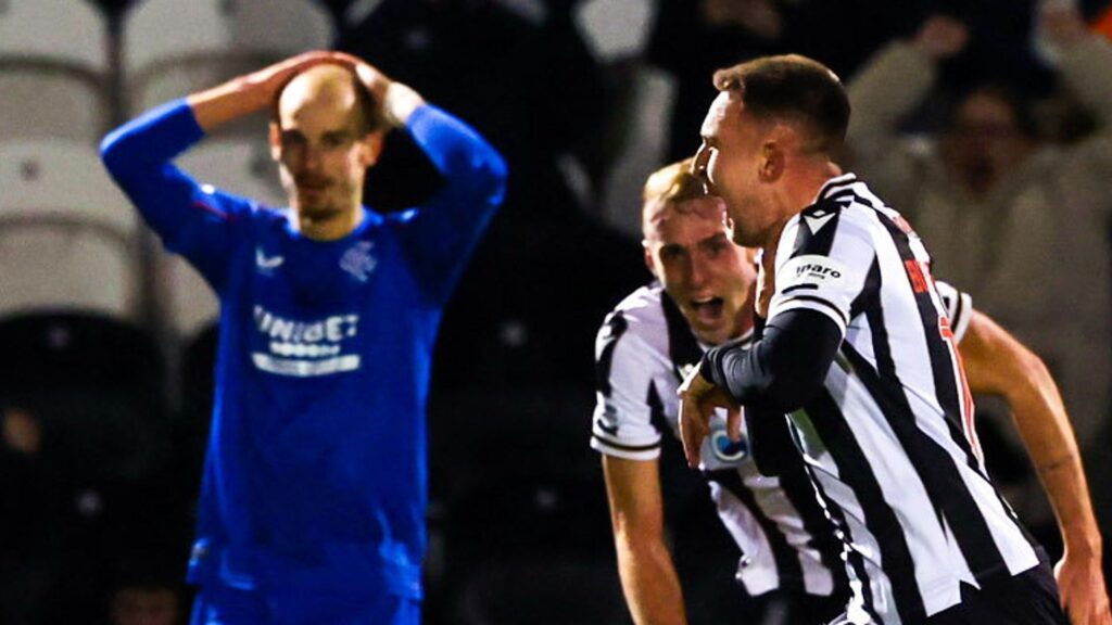 Rangers stunned as Boyd-Munce scores stoppage-time winner for St Mirren