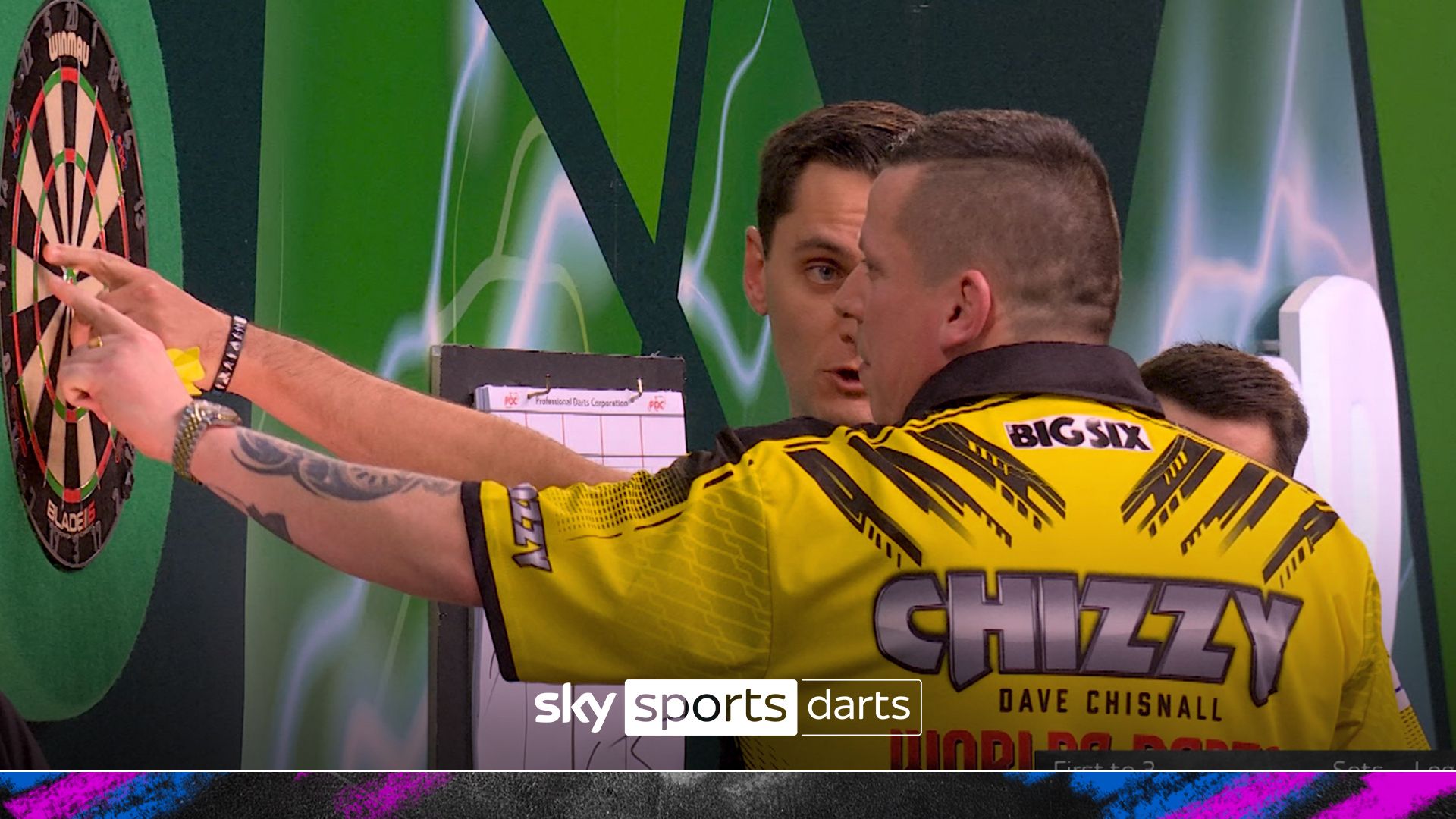 ‘Miscount at the most crucial time!’ | Chizzy celebrates but gets his maths wrong!