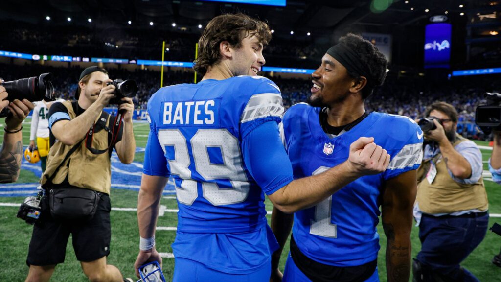 Lions clinch playoff spot with last-second field goal against Packers