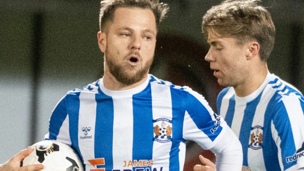 Late Anderson penalty earns Kilmarnock last-gasp point at Dundee United