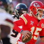 Mahomes steers Chiefs past Texans to allay injury fears