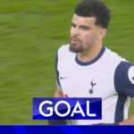 Solanke’s smart half-volley adds a third for Spurs!