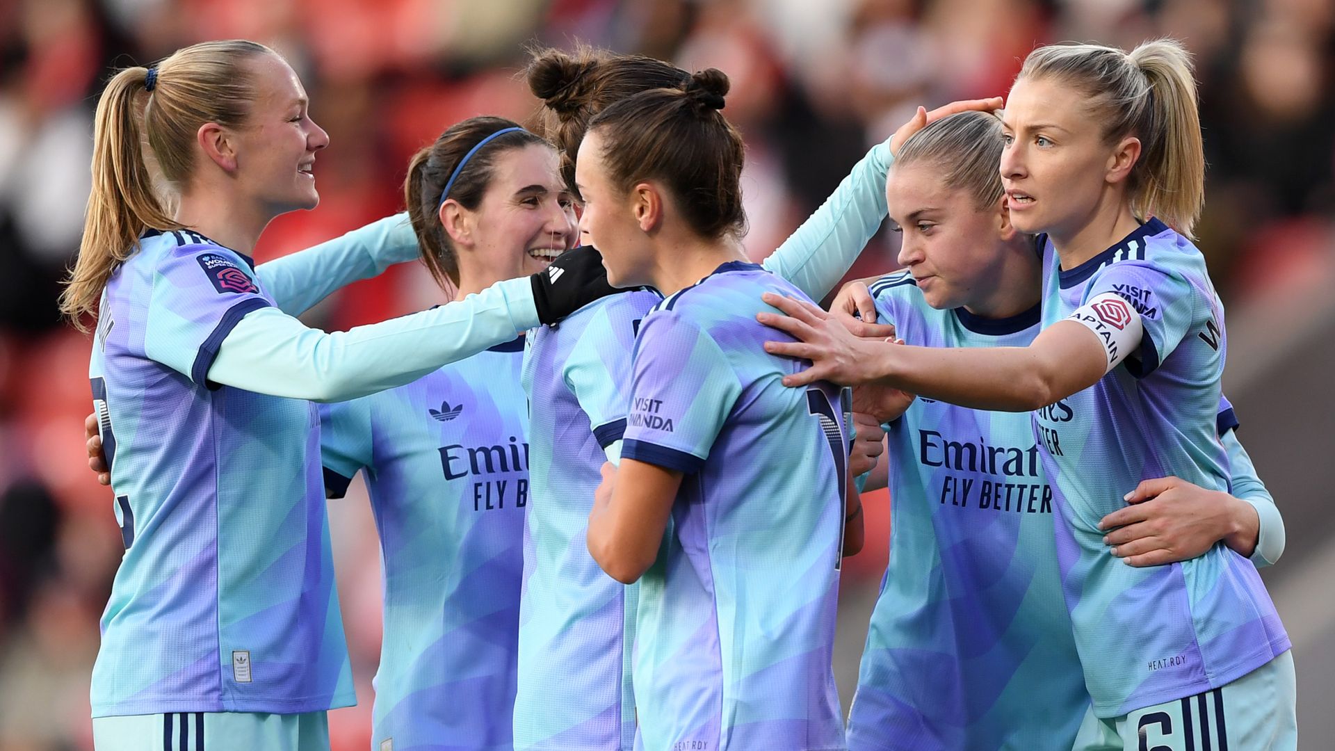 Russo powers Arsenal win over Liverpool to keep pace at top of WSL