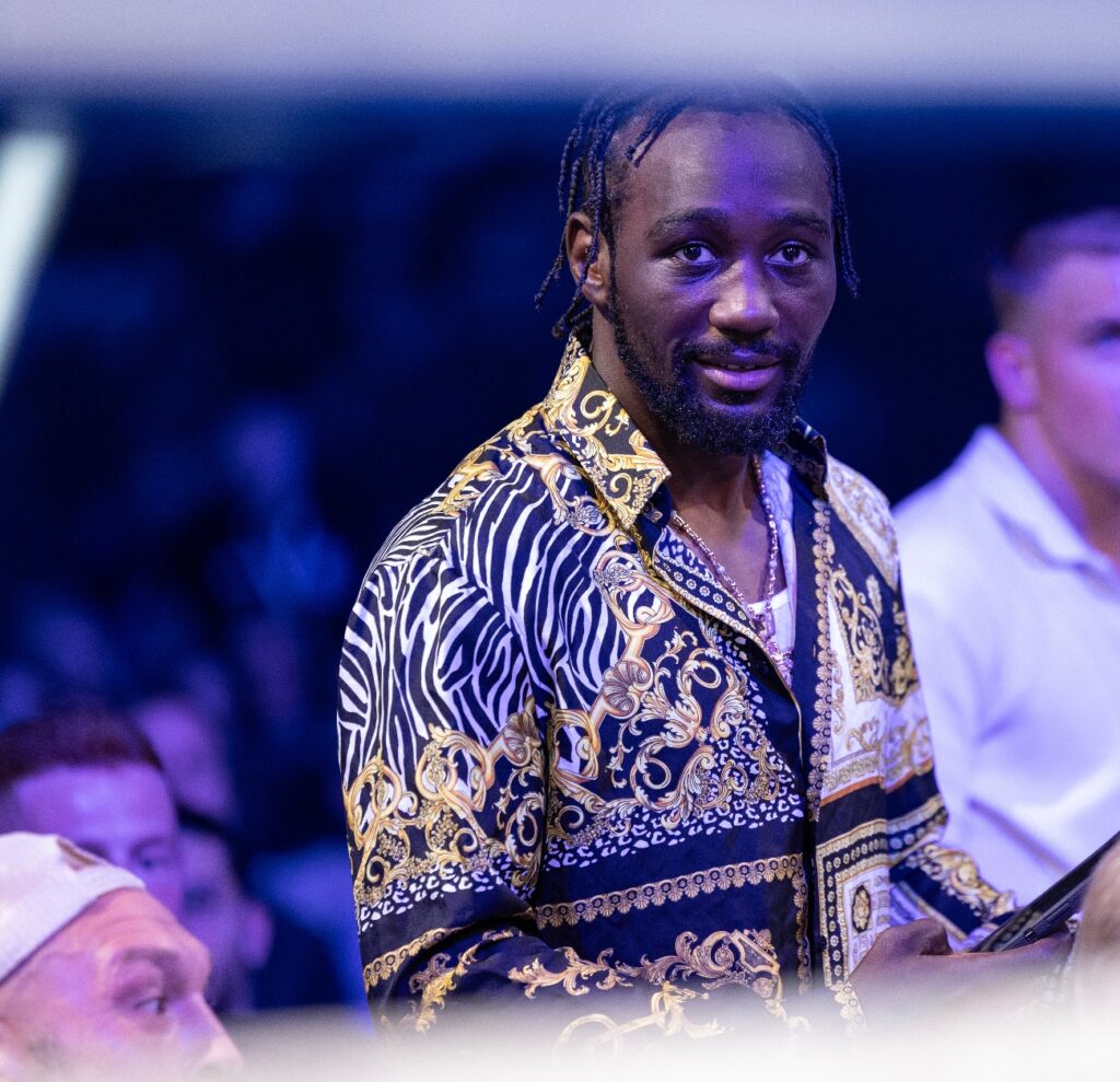 Crawford Needs 164-lb Catchweight Against Canelo, Says McKenna