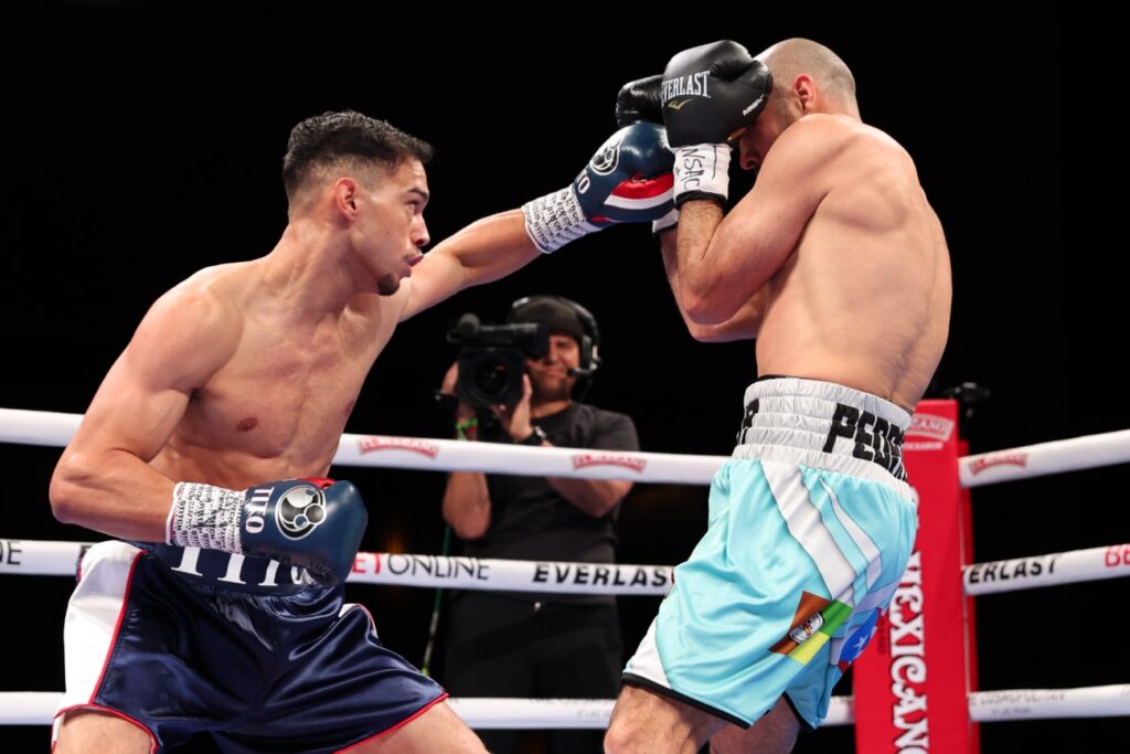 Boxing Results: Mercado Destroys Pedraza