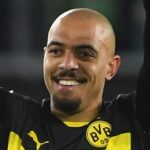 Malen signs for Villa from Dortmund