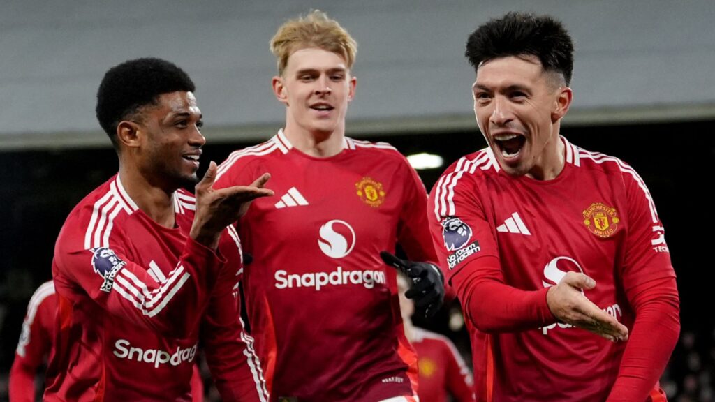 Martinez strikes as Man Utd win at Fulham