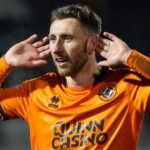 Moult’s late stunner sees Dundee United edge out St Mirren