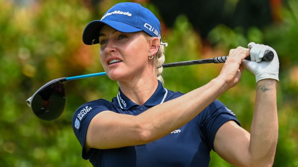 Hull and Ko move into contention at LPGA Singapore