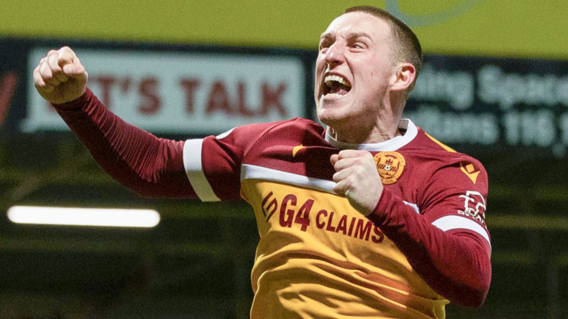 Casey double earns Motherwell victory over Dundee