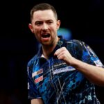 Premier League Darts: How Humphries won dramatic opening night