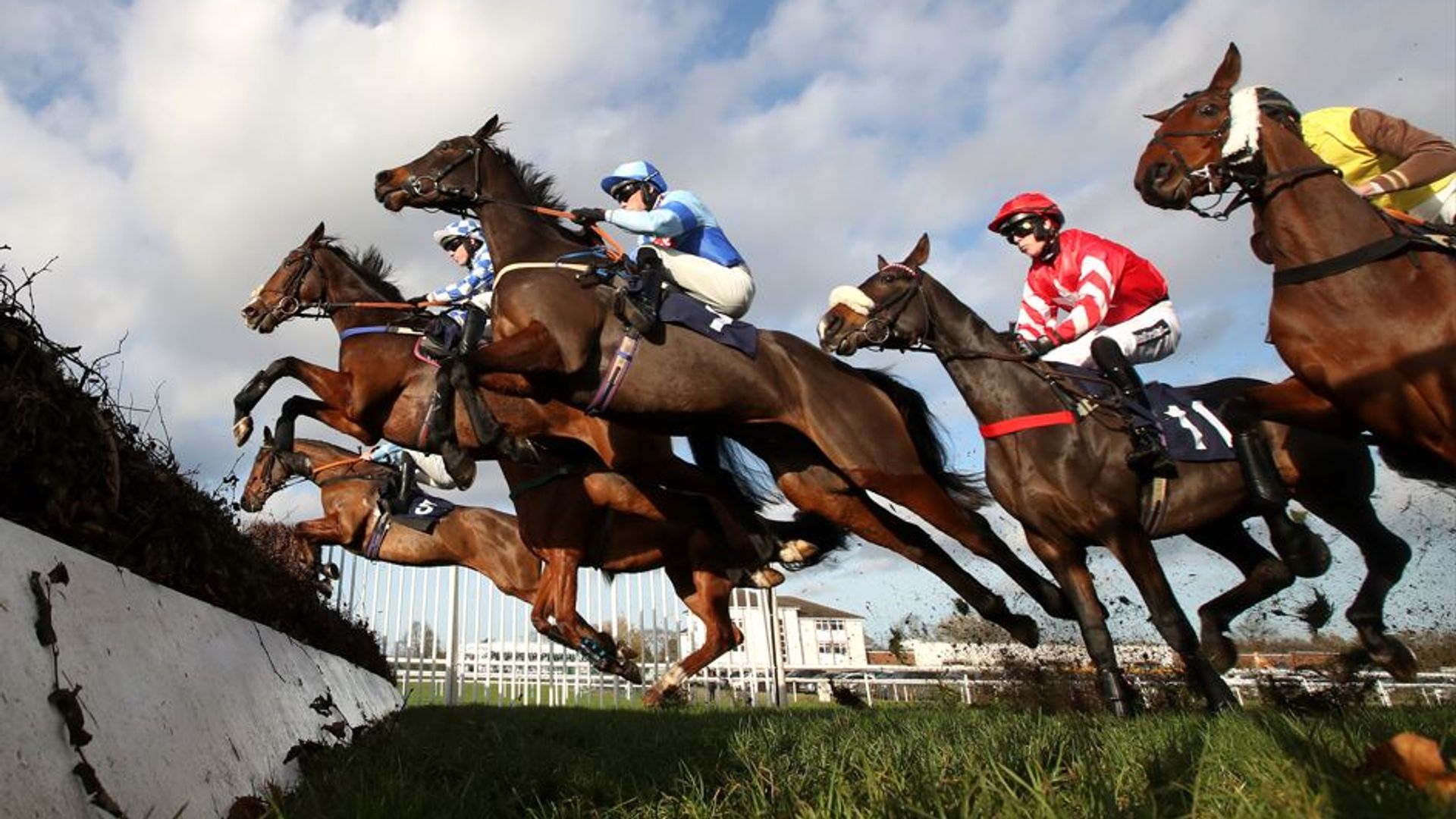 Doncaster takes centre stage with six-race National Hunt fare