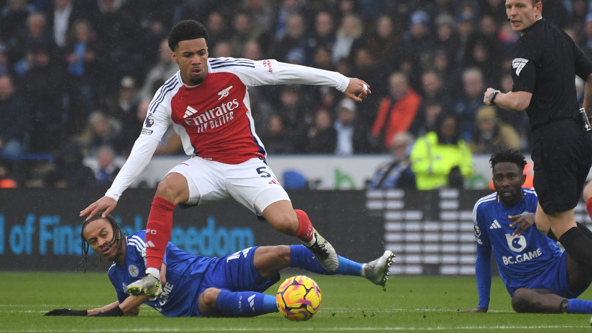 Ndidi goes close for Leicester vs Arsenal LIVE!