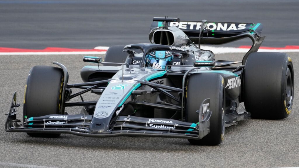 F1 Testing: Russell goes fastest in final minutes LIVE!