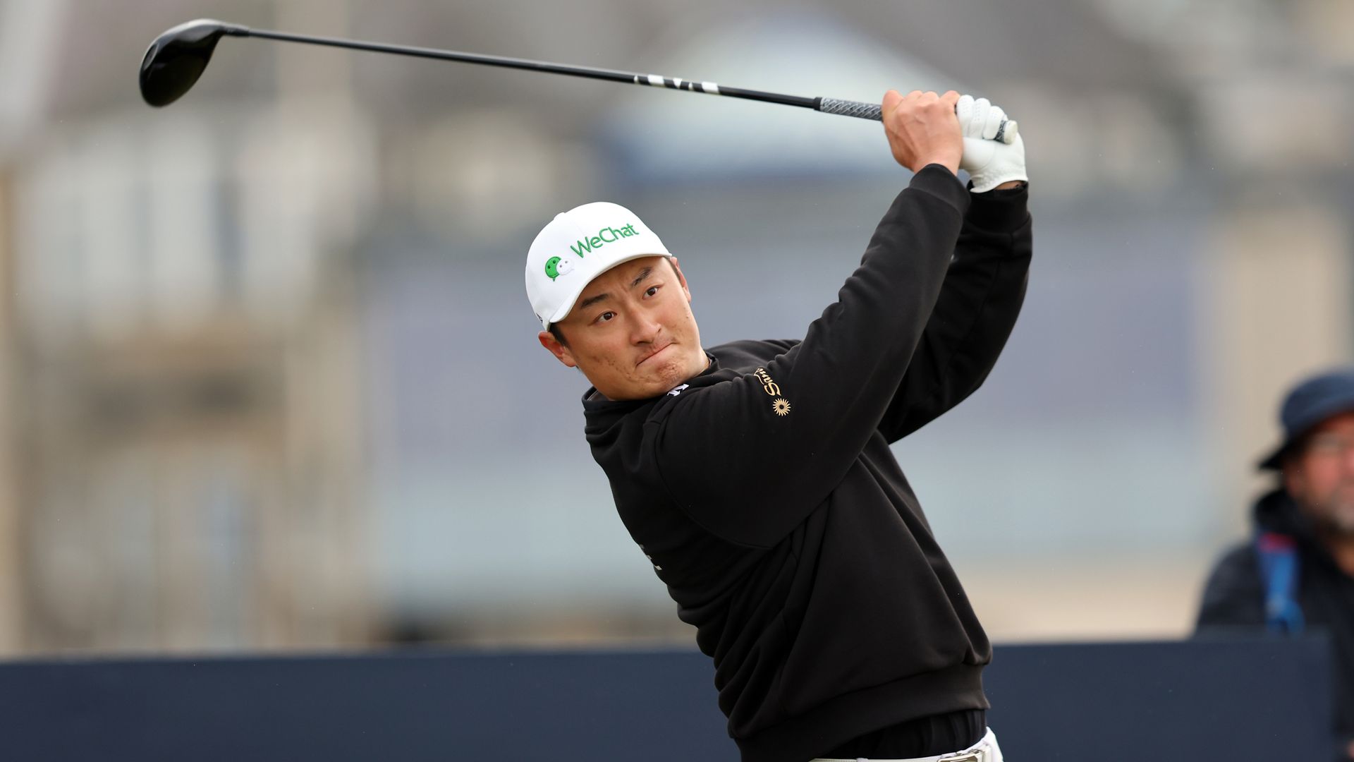 Li wins Qatar Masters with dramatic birdie on final hole