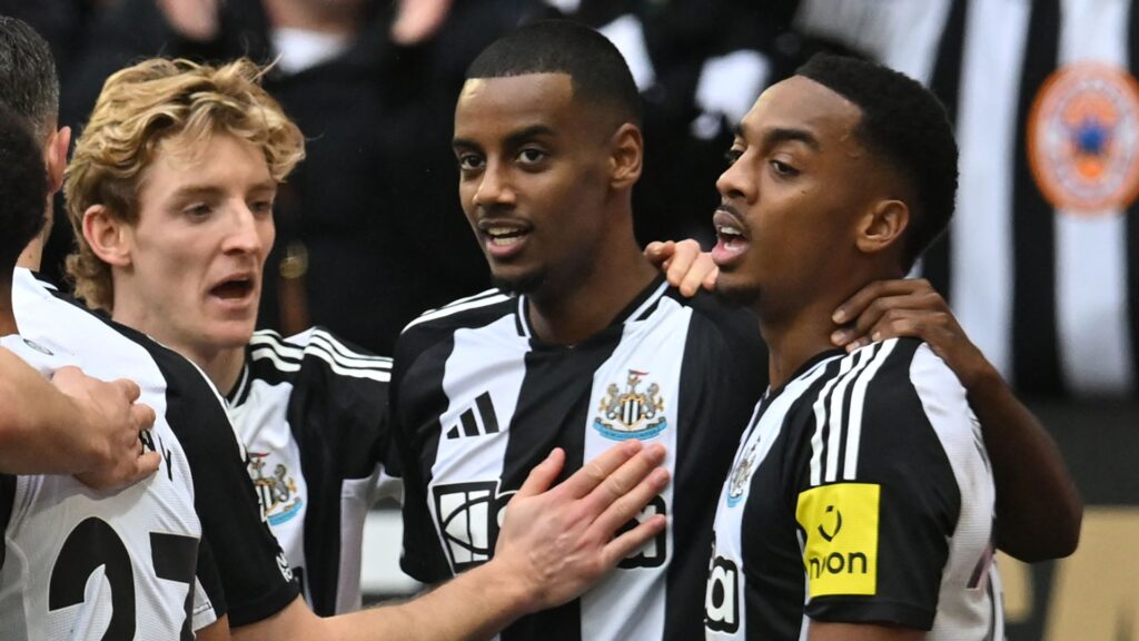 Newcastle hang on for dramatic win over Forest