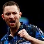 Humphries hits second nine-darter in week ahead of Littler showdown