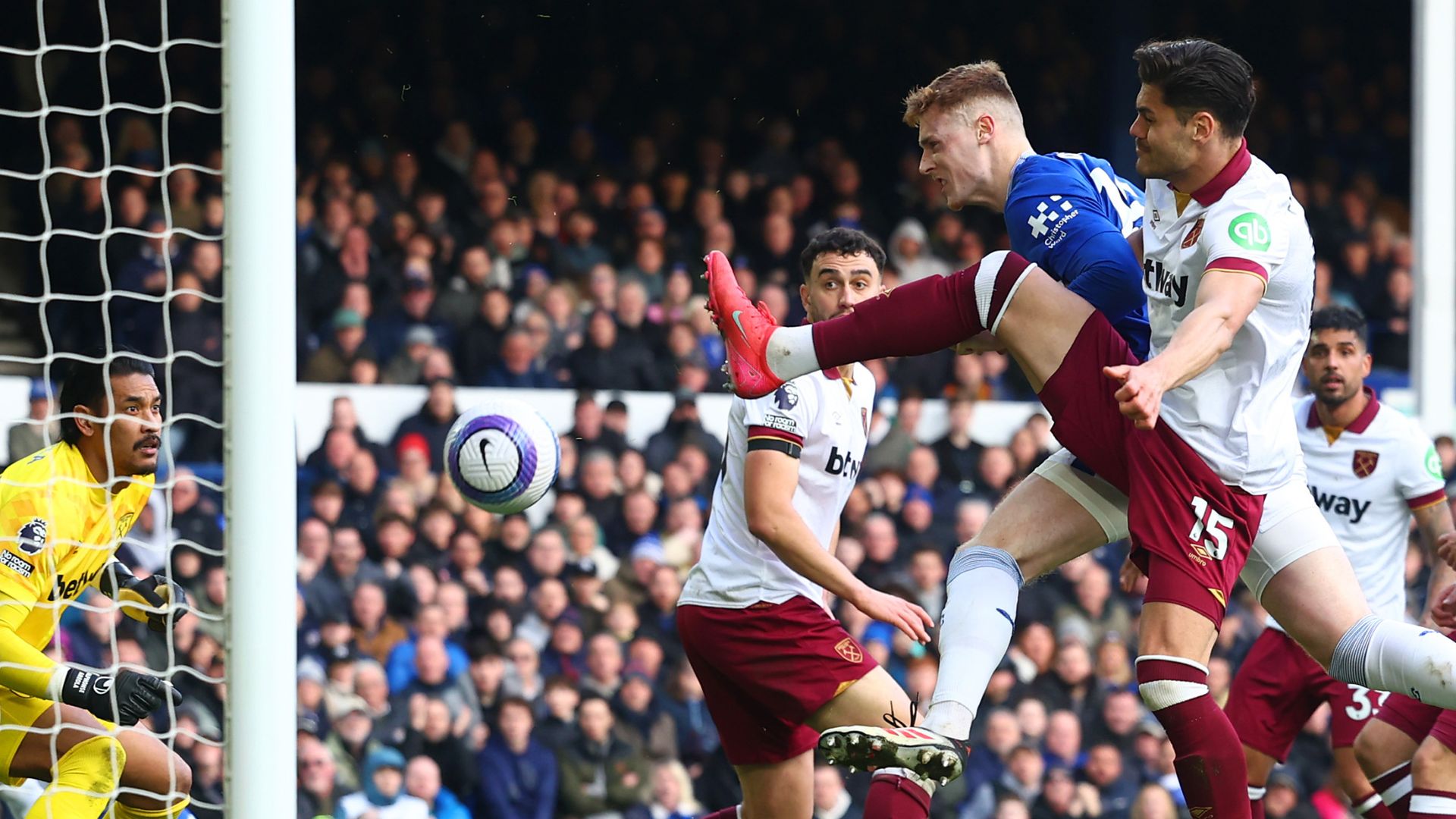 O’Brien’s 91st-minute equaliser maintains Everton’s unbeaten run